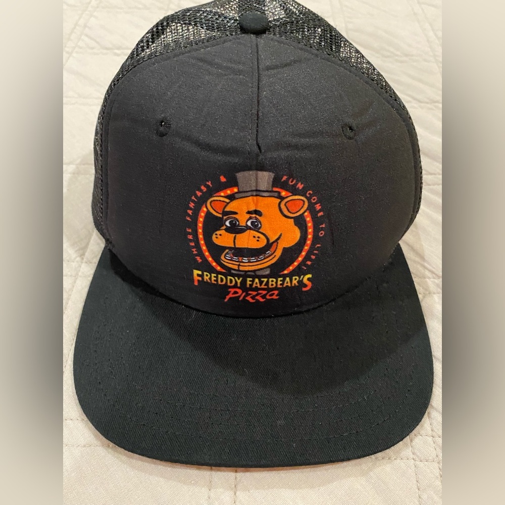(3/$15) Youth Five Nights at Freddie’s hat NWOT